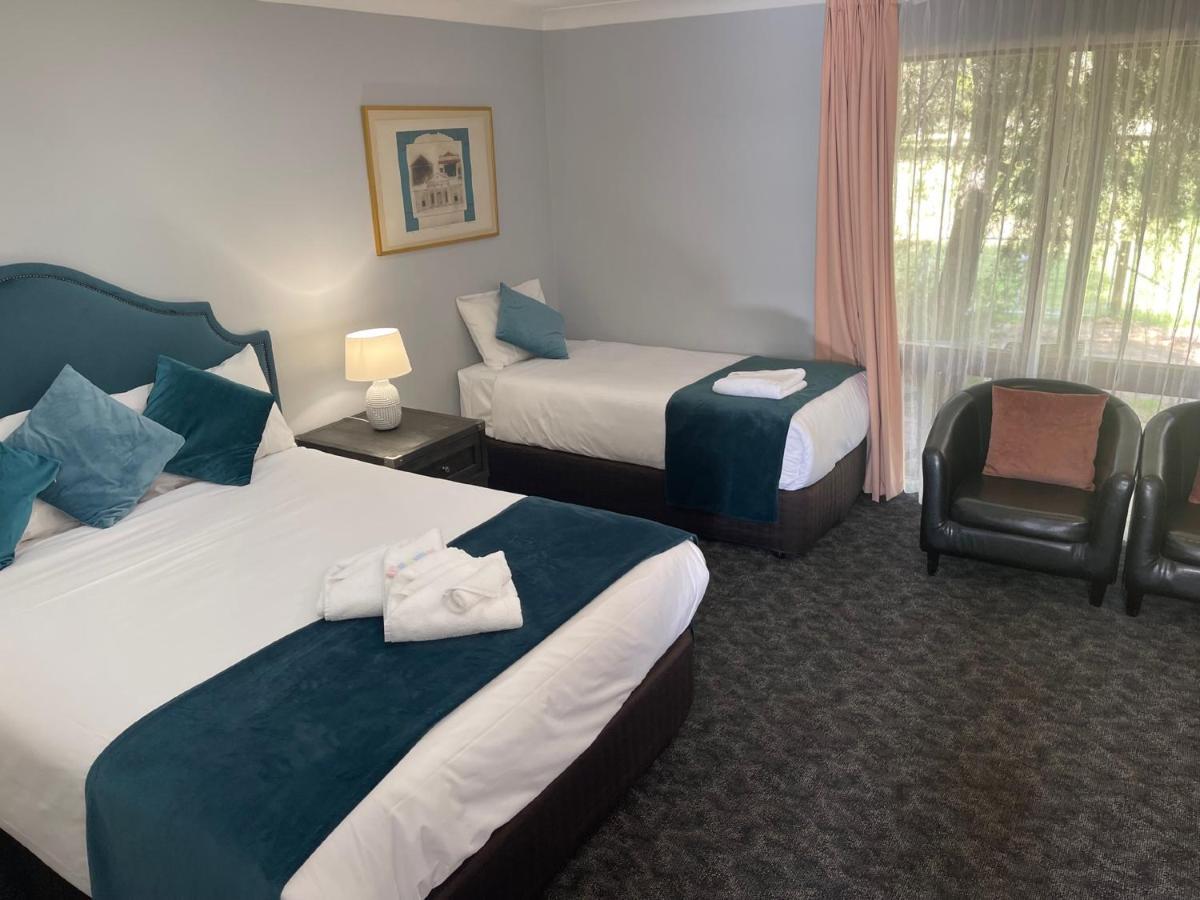 Town & Country Motor Inn Forbes Exterior foto